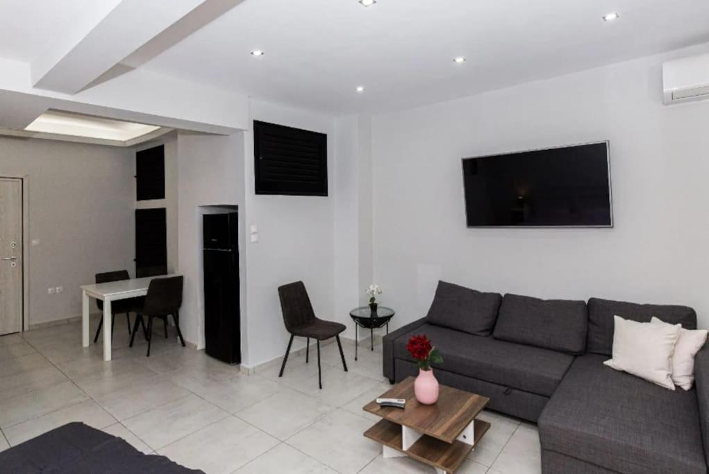 Cozy Apartment Central เอเธนส์ ภายนอก รูปภาพ