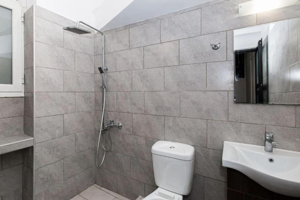 Cozy Apartment Central เอเธนส์ ภายนอก รูปภาพ